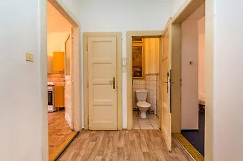 Welcome 5 * Prague